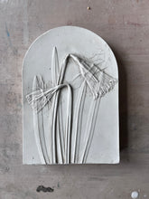 Imprint Casts: Daffodil Arch